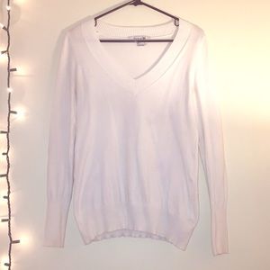 White v-neck sweater